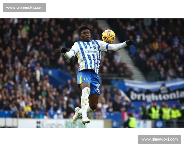 2.7 分 + 黄牌！曼联 13 号成布莱顿之战槽点，昔日意甲新星为何陨落？