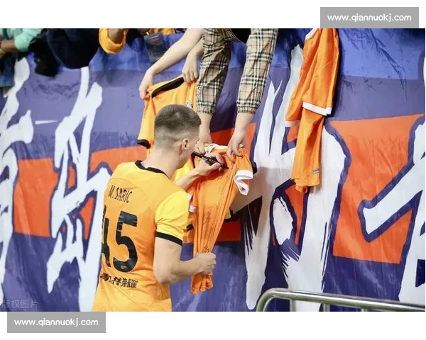 海港双核缺阵战泰山:蒋光太感冒替补 加布里埃尔伤缺